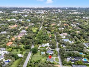 6820 SW 71st Ct, Miami FL 33143