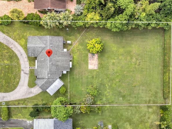 6820 SW 71st Ct, Miami FL 33143
