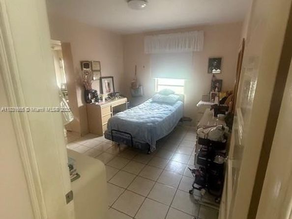 511 NW 33rd Ave, Miami FL 33125