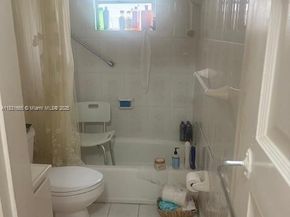 511 NW 33rd Ave, Miami FL 33125