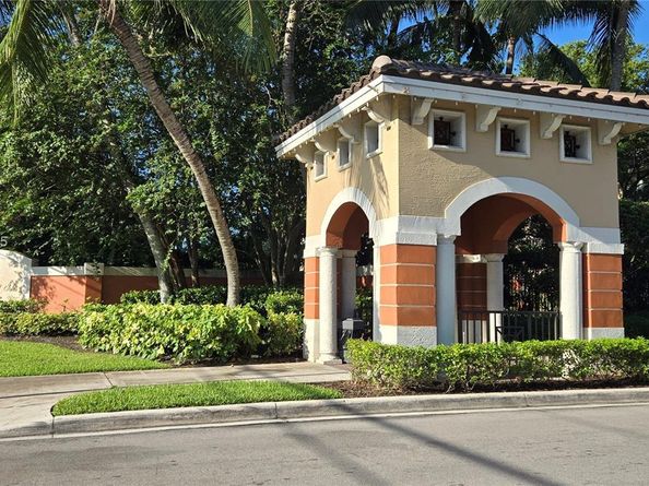4149 N Haverhill Rd 1619, West Palm Beach FL 33417