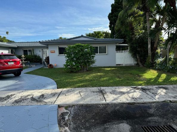 4311 SW 95th ct, Miami FL 33165