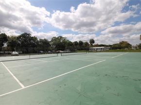 430 Commodore Dr 314, Plantation FL 33325