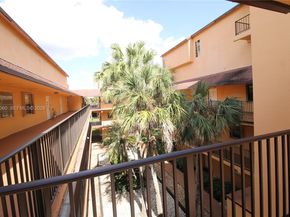 430 Commodore Dr 314, Plantation FL 33325