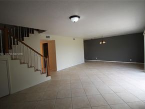 430 Commodore Dr 314, Plantation FL 33325
