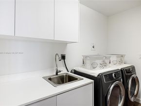 7065 Fisher Island Dr 7065, Miami Beach FL 33109