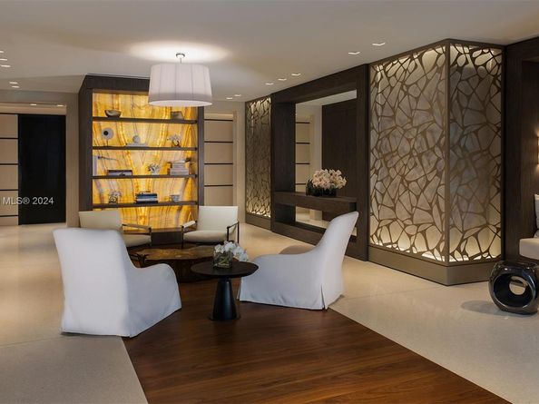 7065 Fisher Island Dr 7065, Miami Beach FL 33109