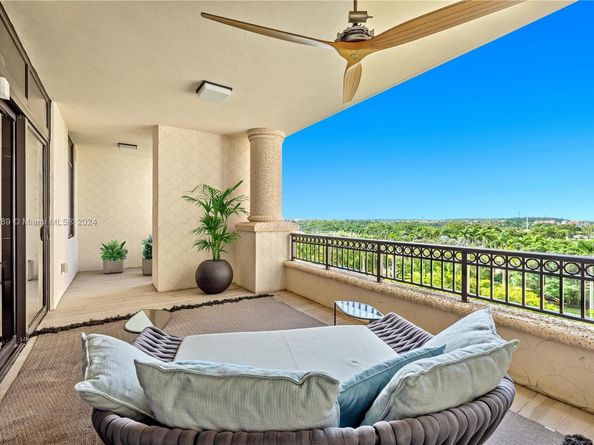 7065 Fisher Island Dr 7065, Miami Beach FL 33109