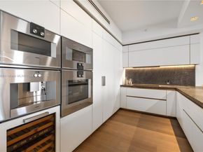7065 Fisher Island Dr 7065, Miami Beach FL 33109