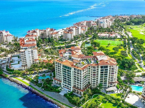 7065 Fisher Island Dr 7065, Miami Beach FL 33109