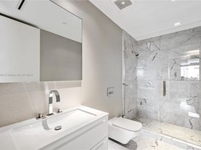 7065 Fisher Island Dr 7065, Miami Beach FL 33109