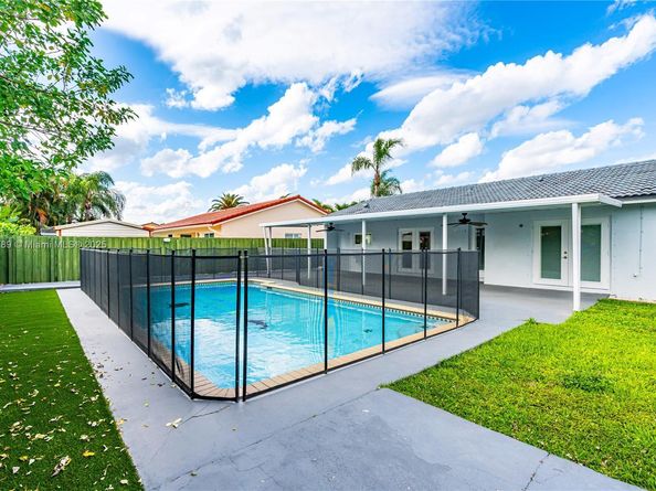 14798 SW 175th St, Miami FL 33187