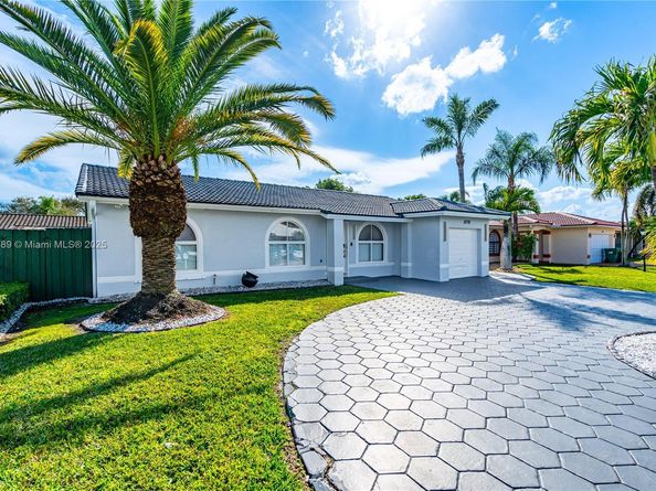 14798 SW 175th St, Miami FL 33187