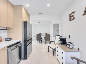 231 NE 45th St, Miami FL 33137