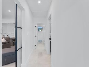 231 NE 45th St, Miami FL 33137