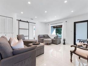 231 NE 45th St, Miami FL 33137