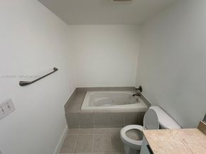 140 S Dixie Hwy 631, Hollywood FL 33020