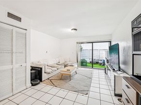 1901 NW S River Dr 16B, Miami FL 33125