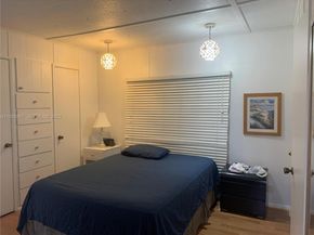 1911 SW 87th Ave, Davie FL 33324