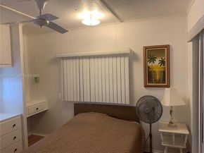 1911 SW 87th Ave, Davie FL 33324