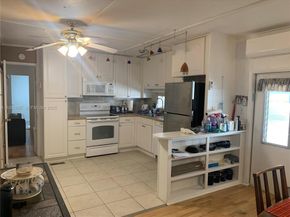 1911 SW 87th Ave, Davie FL 33324