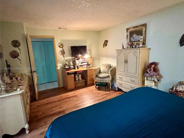 25935 SW 123rd Ave, Homestead FL 33032
