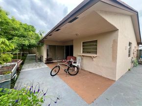 25935 SW 123rd Ave, Homestead FL 33032