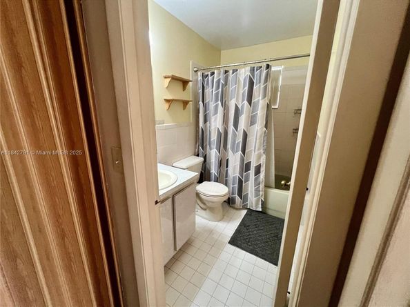 25935 SW 123rd Ave, Homestead FL 33032