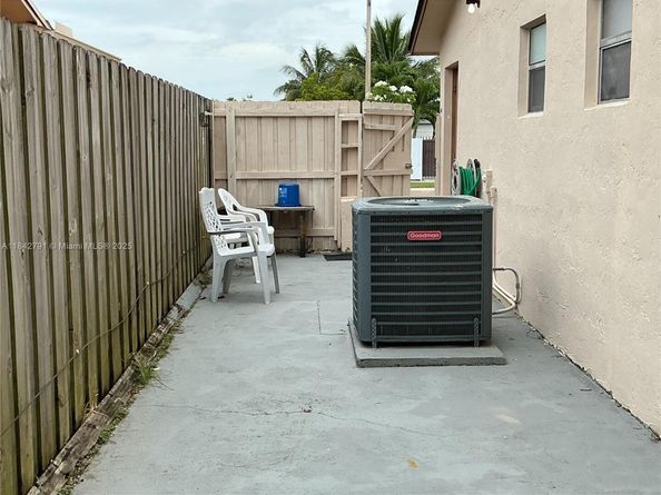 25935 SW 123rd Ave, Homestead FL 33032