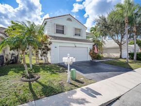 13930 Oak Ridge Dr, Davie FL 33325