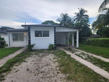 418 NW 8th Ave