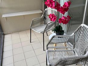 8060 Fairview Dr 101, Tamarac FL 33321