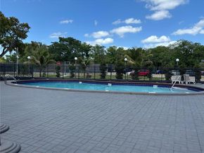 8060 Fairview Dr 101, Tamarac FL 33321