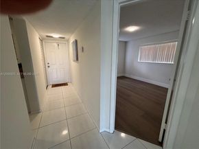 8060 Fairview Dr 101, Tamarac FL 33321