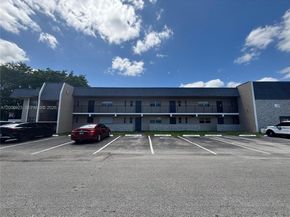 8060 Fairview Dr 101, Tamarac FL 33321