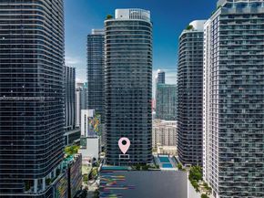 45 SW 9th 1110, Miami FL 33130