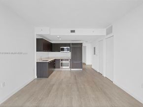 45 SW 9th 1110, Miami FL 33130