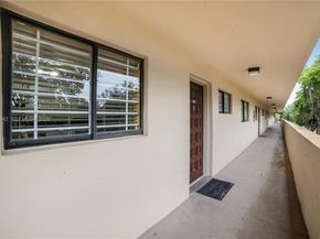 8415 SW 107th Ave 323W, Miami FL 33173