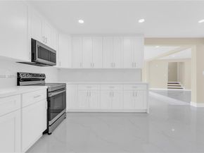 141 NE 122nd St, North Miami FL 33161