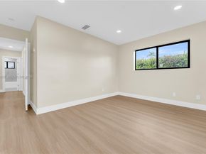 141 NE 122nd St, North Miami FL 33161