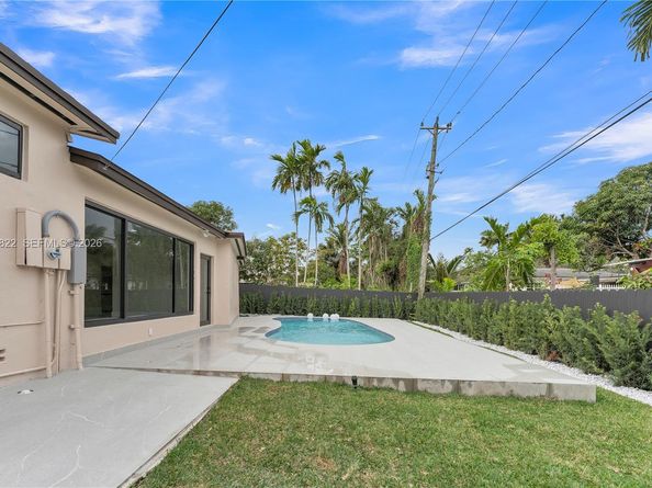 141 NE 122nd St, North Miami FL 33161