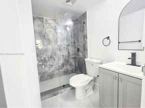 333 NW 17th Ct 203B, Fort Lauderdale FL 33311