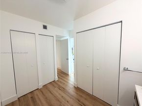 3701 N Country Club Dr 607, Aventura FL 33180