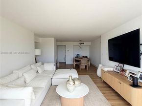 3701 N Country Club Dr 607, Aventura FL 33180