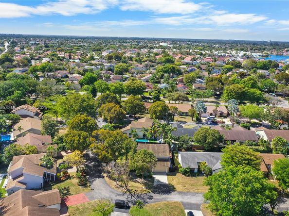 5444 SW 150th Pl, Miami FL 33185