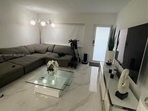 926 Michigan Ave 3, Miami Beach FL 33139