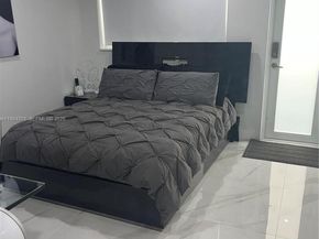 926 Michigan Ave 3, Miami Beach FL 33139