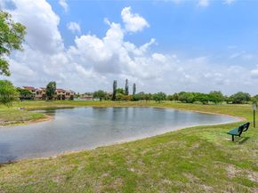 10114 NW 4th Ln 312, Miami FL 33172