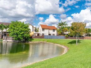 10114 NW 4th Ln 312, Miami FL 33172