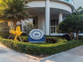 1800 N Bayshore Dr